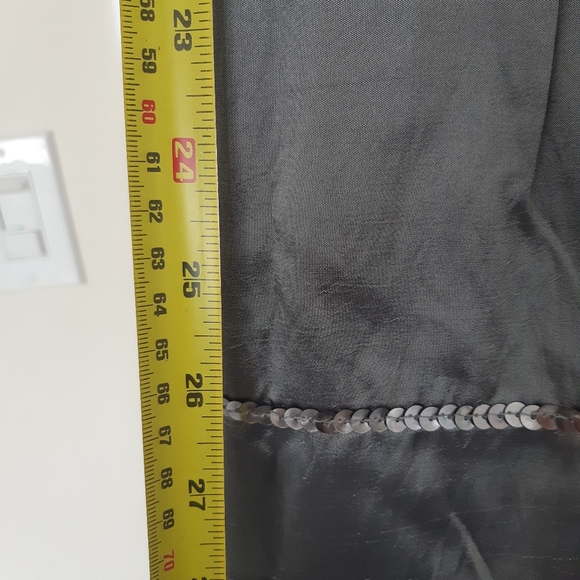 Beautiful silver grey skirt - Picture 7 of 8